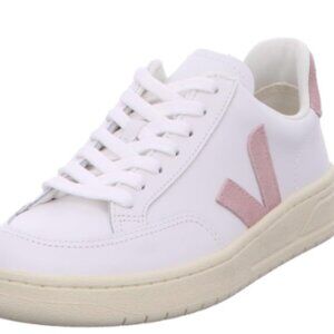 Veja Women's Sneakers in White and Light Pink